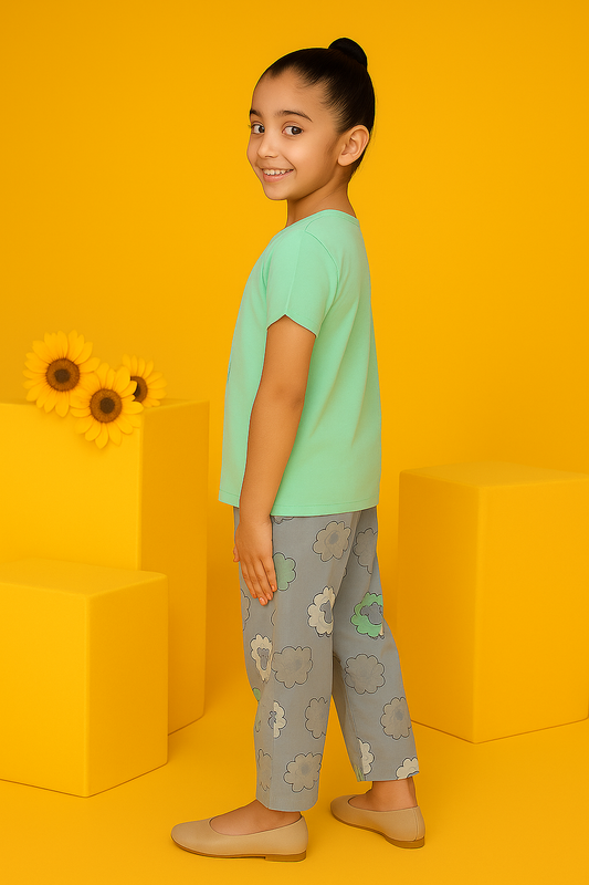 Trendy Kids' Beauty Sheep T-Shirt & Pajama Set