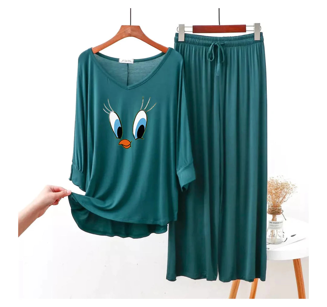 Daffy Duck V-Neck Women Night Suit PJ Set